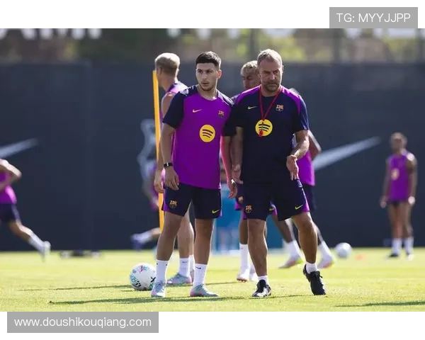 巴德吉谈弗里克关系亲密自信能胜任多种位置发挥作用